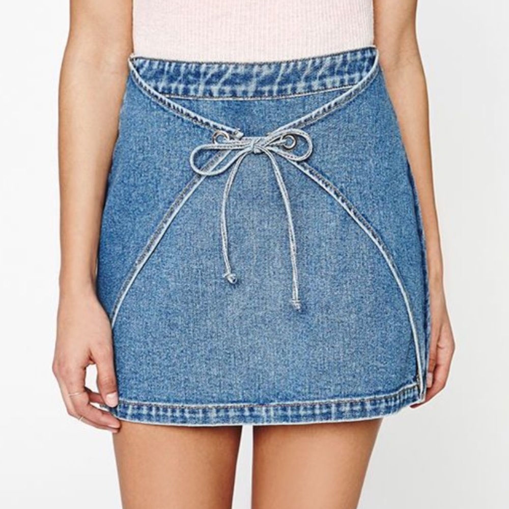 KENDALL & KYLIE JEAN SKIRT